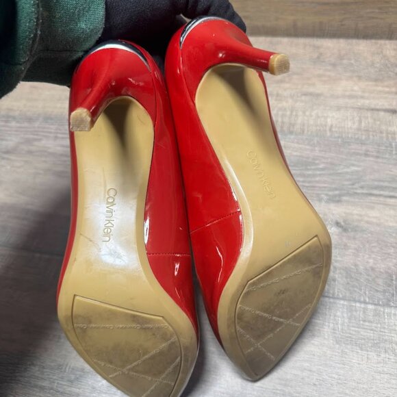 Calvin Klein Kamari Red Pointed Toe Pumps Women's Size 10 - Picture 4 of 7